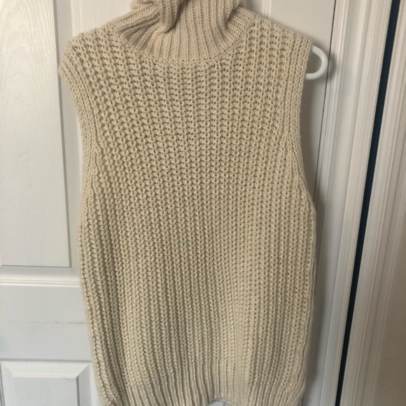 H and M sweater turtle neck dress - Picture 2 of 3